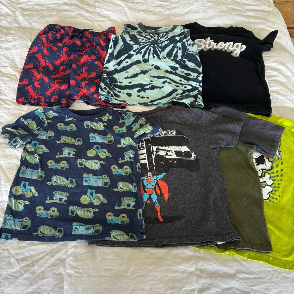 Toddler boys 5T size 5 swim shirts tops